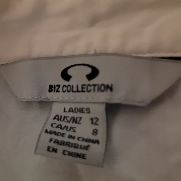 Mid sleeve button down - Picture 2 of 2